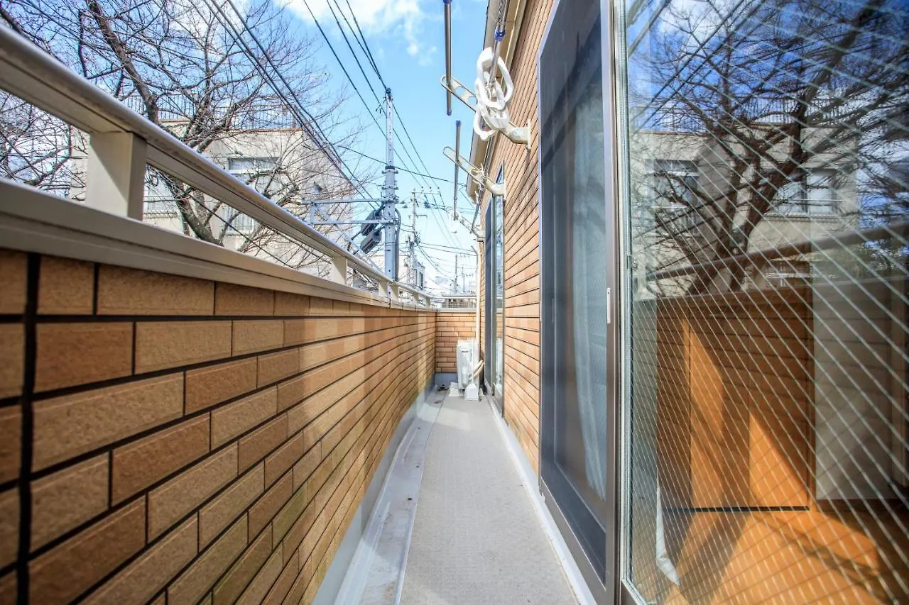 Sky House Bnb Tokyo 0*,